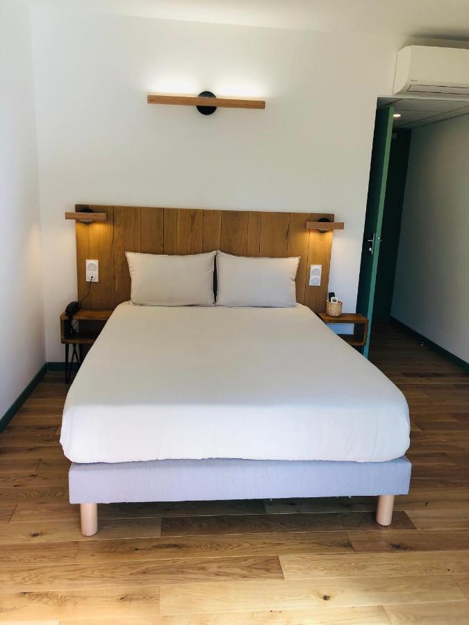 Logis Hotel Les Tilleuls Bruere-Allichamps Zewnętrze zdjęcie